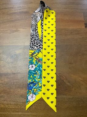 Hermes Silk Jungle love love twilly in Jaune Vif and Canard